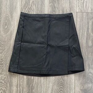 Abercrombie & Fitch - Black Faux Leather High Rise Wrap Mini Skirt - Size S